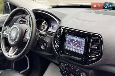 Позашляховик / Кросовер Jeep Compass 2018 в 