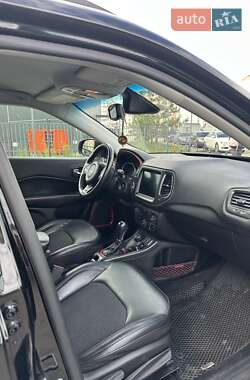 Внедорожник / Кроссовер Jeep Compass 2019 в 