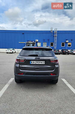 Внедорожник / Кроссовер Jeep Compass 2019 в 