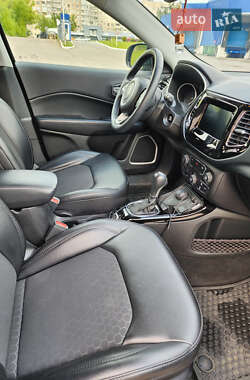 Внедорожник / Кроссовер Jeep Compass 2019 в 