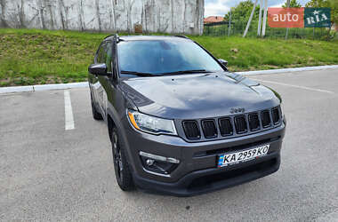 Внедорожник / Кроссовер Jeep Compass 2019 в 