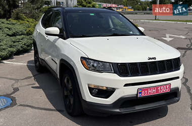 Позашляховик / Кросовер Jeep Compass 2018 в 