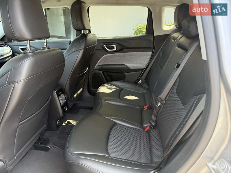 Внедорожник / Кроссовер Jeep Compass 2021 в Киеве