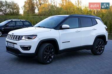 Внедорожник / Кроссовер Jeep Compass 2019 в 
