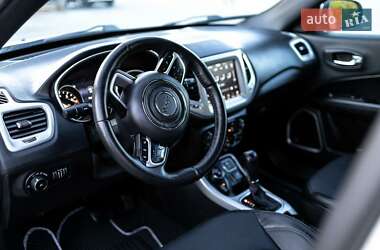 Внедорожник / Кроссовер Jeep Compass 2019 в 