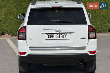 Внедорожник / Кроссовер Jeep Compass 2015 в 