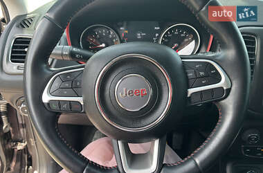 Внедорожник / Кроссовер Jeep Compass 2019 в 