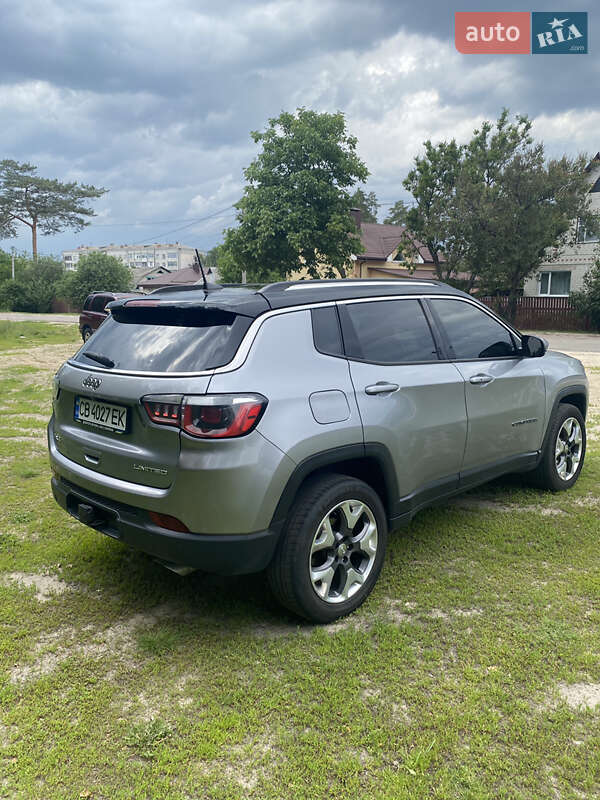 Внедорожник / Кроссовер Jeep Compass 2017 в Киеве