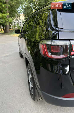 Внедорожник / Кроссовер Jeep Compass 2022 в 