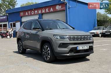 Позашляховик / Кросовер Jeep Compass 2022 в 