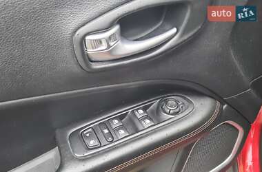 Внедорожник / Кроссовер Jeep Compass 2018 в 