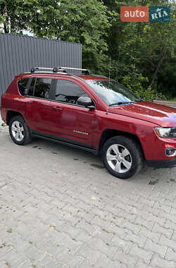 Внедорожник / Кроссовер Jeep Compass 2014 в 