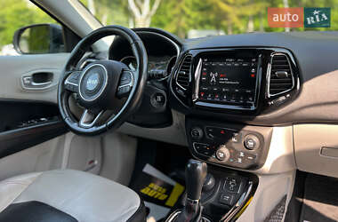 Внедорожник / Кроссовер Jeep Compass 2017 в 