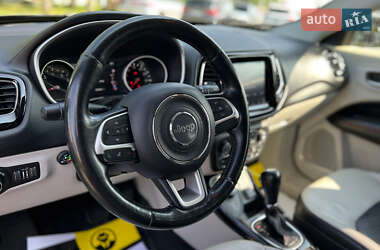Внедорожник / Кроссовер Jeep Compass 2017 в 
