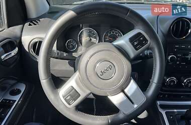 Внедорожник / Кроссовер Jeep Compass 2016 в 