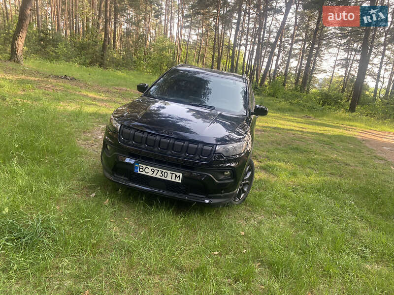 Внедорожник / Кроссовер Jeep Compass 2022 в 