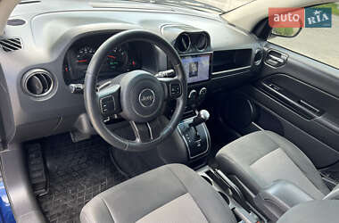 Позашляховик / Кросовер Jeep Compass 2012 в 