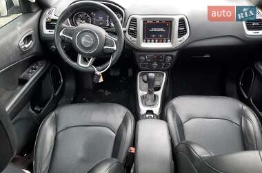 Внедорожник / Кроссовер Jeep Compass 2020 в 
