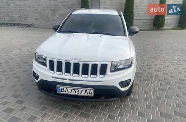 Внедорожник / Кроссовер Jeep Compass 2015 в 