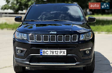 Внедорожник / Кроссовер Jeep Compass 2018 в 