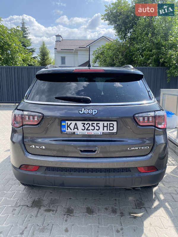 Внедорожник / Кроссовер Jeep Compass 2018 в Киеве