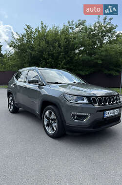 Внедорожник / Кроссовер Jeep Compass 2019 в 