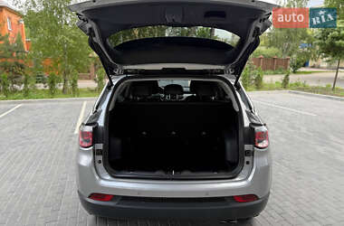 Внедорожник / Кроссовер Jeep Compass 2022 в 