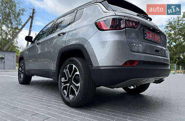 Внедорожник / Кроссовер Jeep Compass 2022 в 