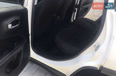 Внедорожник / Кроссовер Jeep Compass 2019 в 