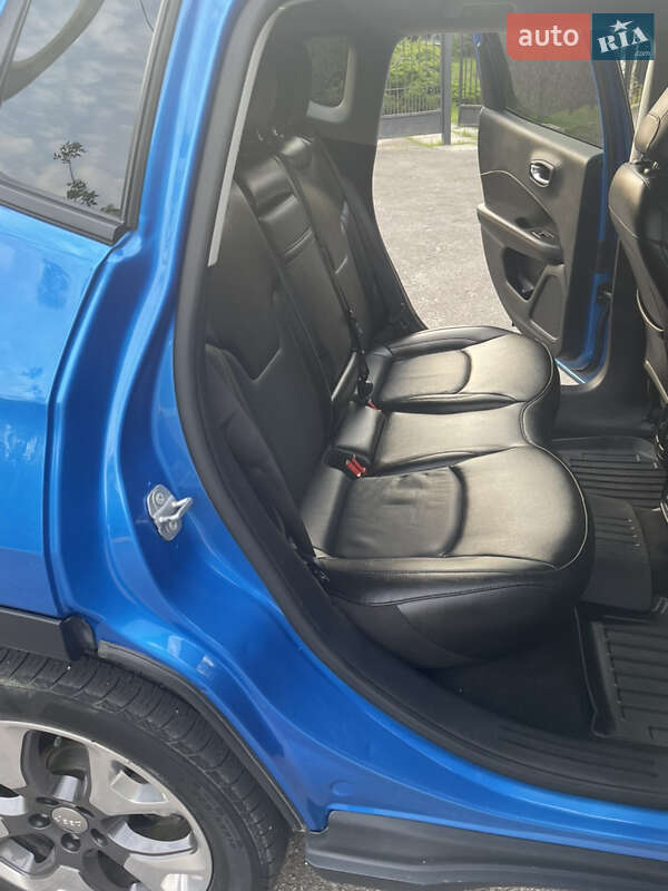 Внедорожник / Кроссовер Jeep Compass 2019 в Киеве
