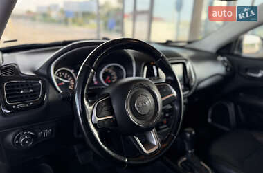 Внедорожник / Кроссовер Jeep Compass 2020 в 