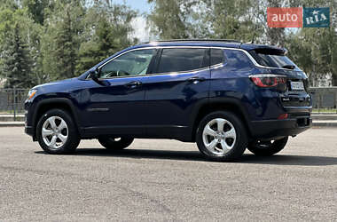 Внедорожник / Кроссовер Jeep Compass 2018 в 