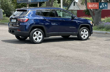 Внедорожник / Кроссовер Jeep Compass 2018 в 
