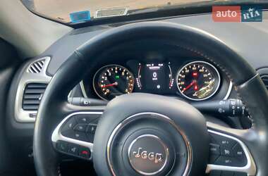 Внедорожник / Кроссовер Jeep Compass 2019 в 
