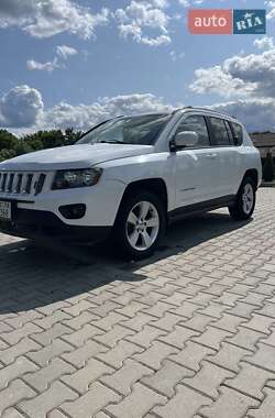 Внедорожник / Кроссовер Jeep Compass 2014 в 