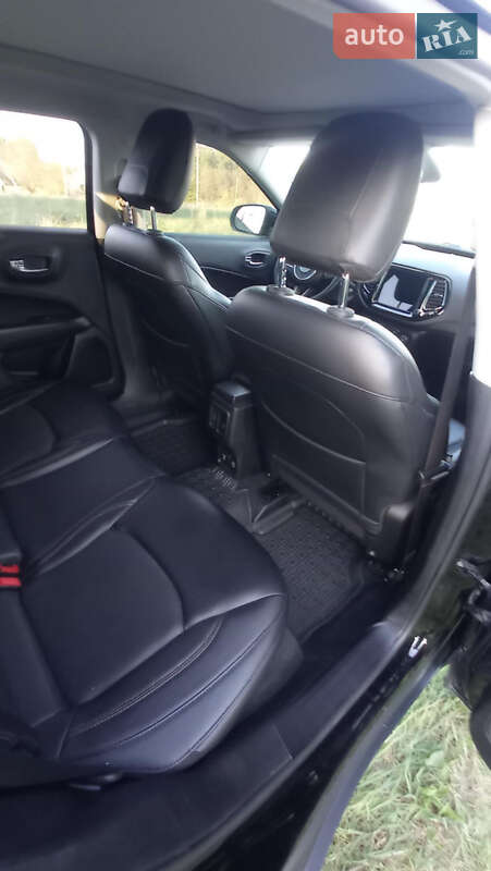 Внедорожник / Кроссовер Jeep Compass 2017 в Житомире