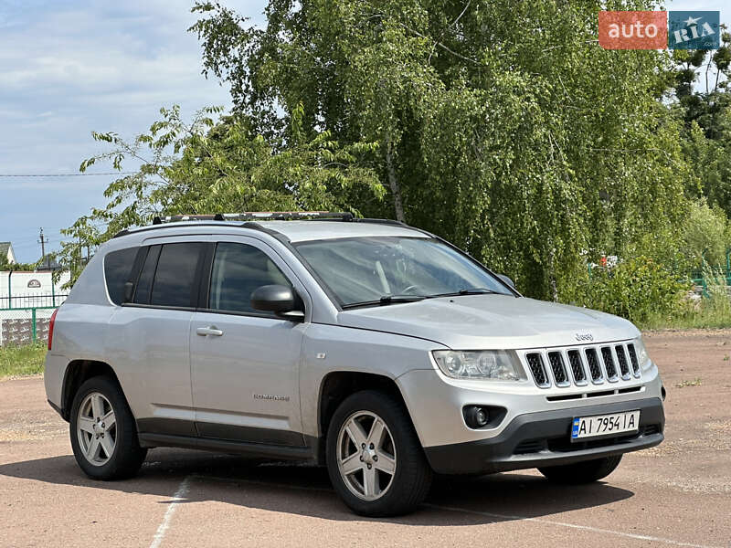 Внедорожник / Кроссовер Jeep Compass 2011 в Киеве