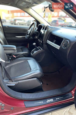 Позашляховик / Кросовер Jeep Compass 2014 в 