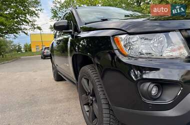 Внедорожник / Кроссовер Jeep Compass 2013 в 