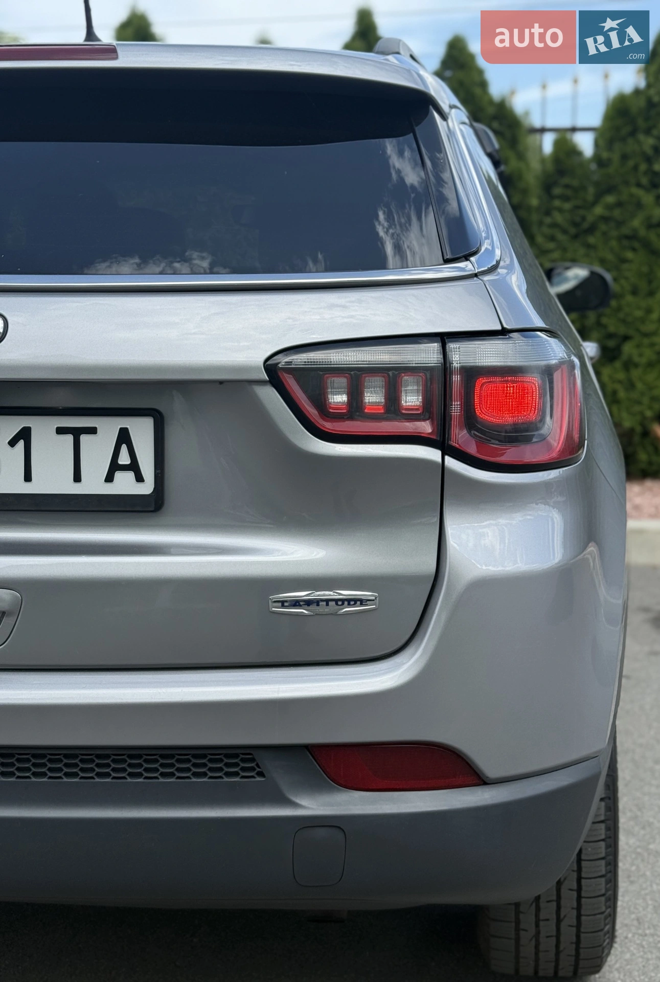 2017 Jeep Compass - мініатюра 8