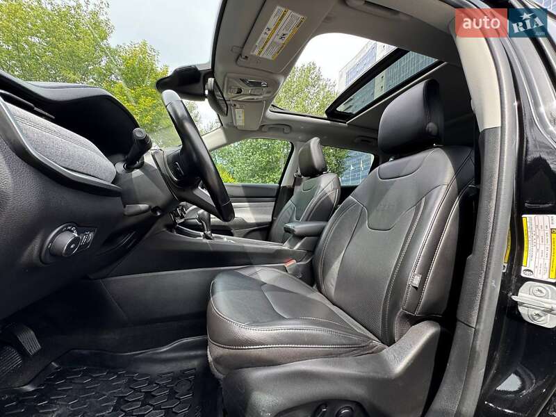 Внедорожник / Кроссовер Jeep Compass 2021 в Киеве