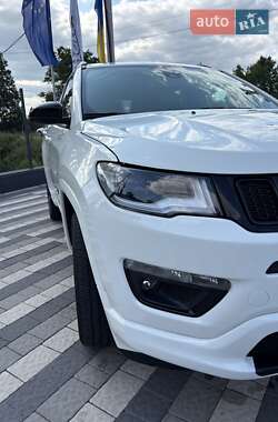 Внедорожник / Кроссовер Jeep Compass 2020 в 