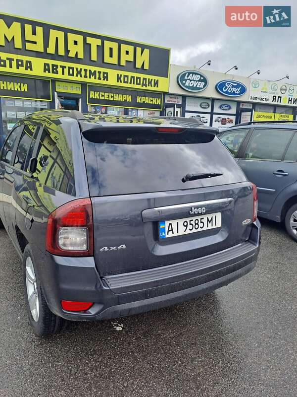 Внедорожник / Кроссовер Jeep Compass 2014 в Киеве