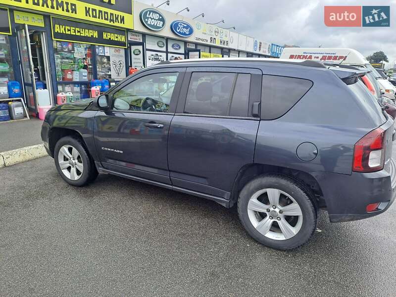 Внедорожник / Кроссовер Jeep Compass 2014 в Киеве