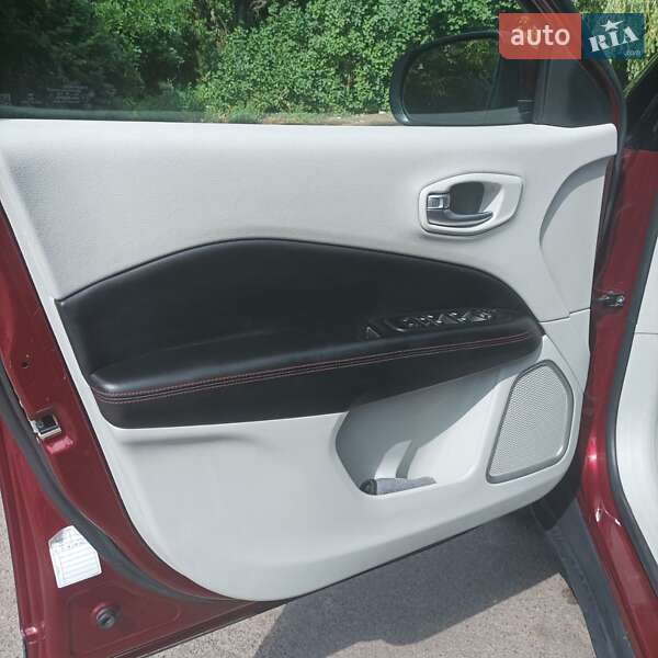 Внедорожник / Кроссовер Jeep Compass 2021 в Житомире