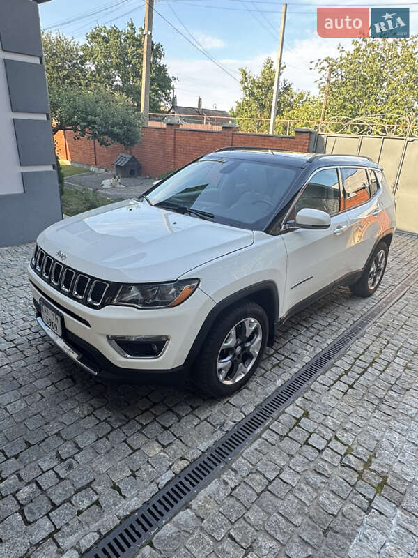 Внедорожник / Кроссовер Jeep Compass 2017 в Днепре