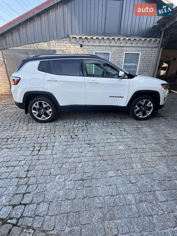 Внедорожник / Кроссовер Jeep Compass 2017 в Днепре