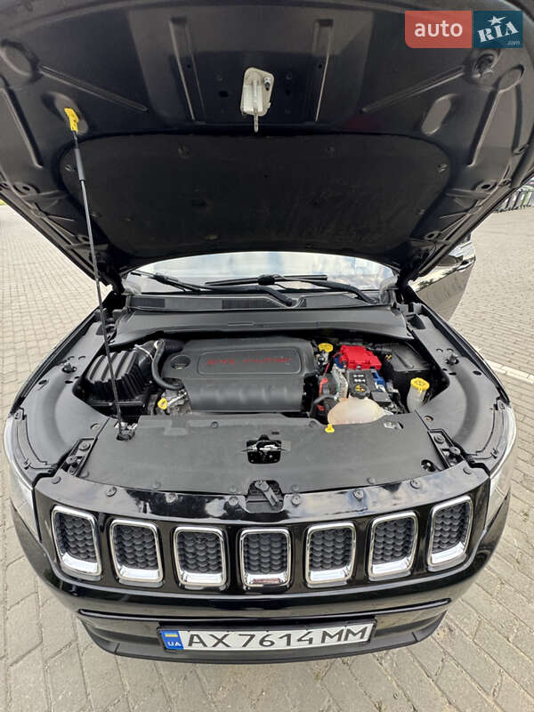 Внедорожник / Кроссовер Jeep Compass 2019 в Харькове