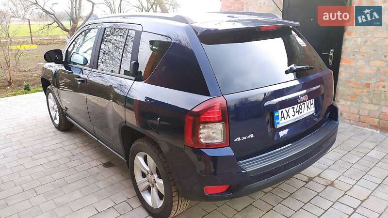 Внедорожник / Кроссовер Jeep Compass 2015 в Валках