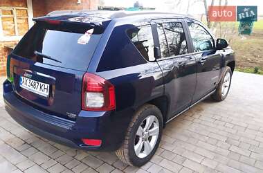 Внедорожник / Кроссовер Jeep Compass 2015 в 